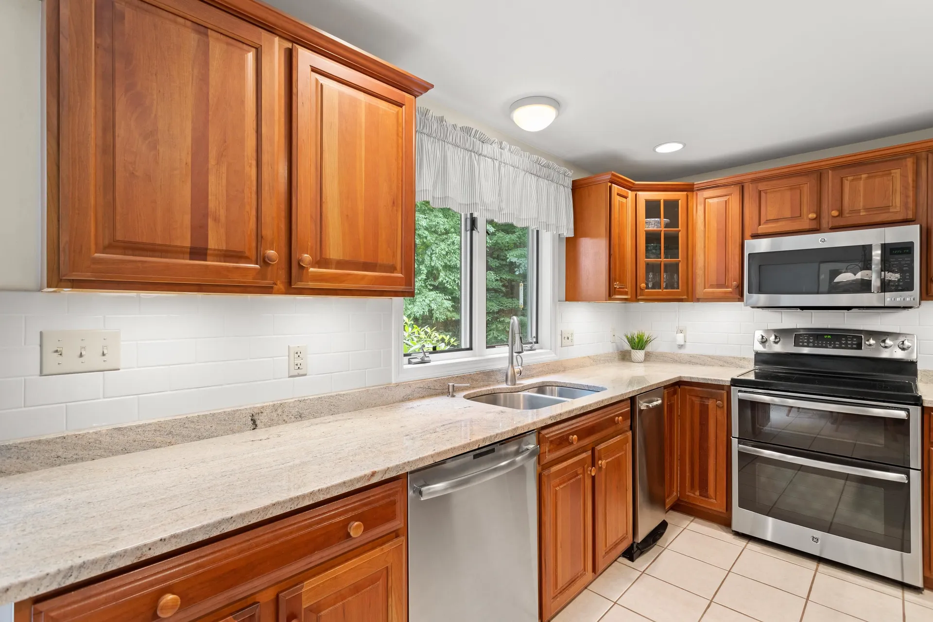 51 Pinecrest Drive Bedford NH 03110