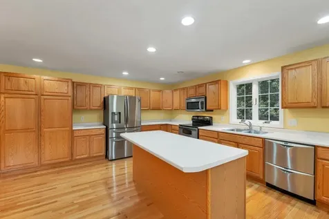 121 Sarah Circle Laconia NH 03246