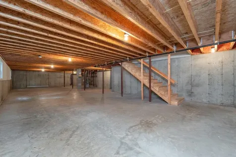 121 Sarah Circle Laconia NH 03246