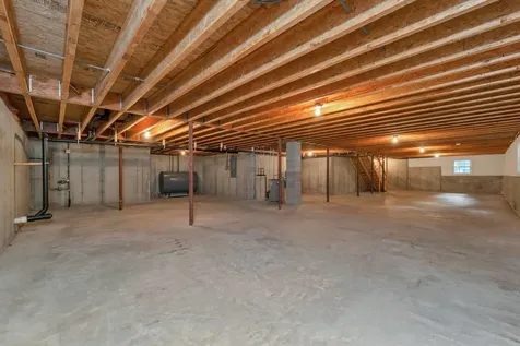121 Sarah Circle Laconia NH 03246