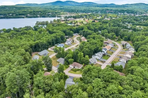 121 Sarah Circle Laconia NH 03246
