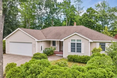 121 Sarah Circle Laconia NH 03246