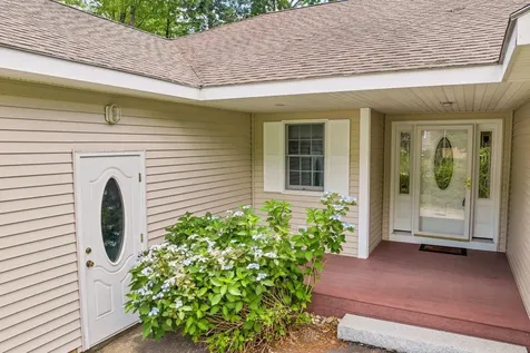 121 Sarah Circle Laconia NH 03246