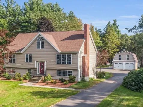 13 Boyd Road Hudson NH 03051