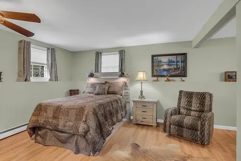 13 Boyd Road Hudson NH 03051