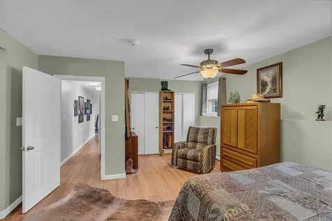 13 Boyd Road Hudson NH 03051