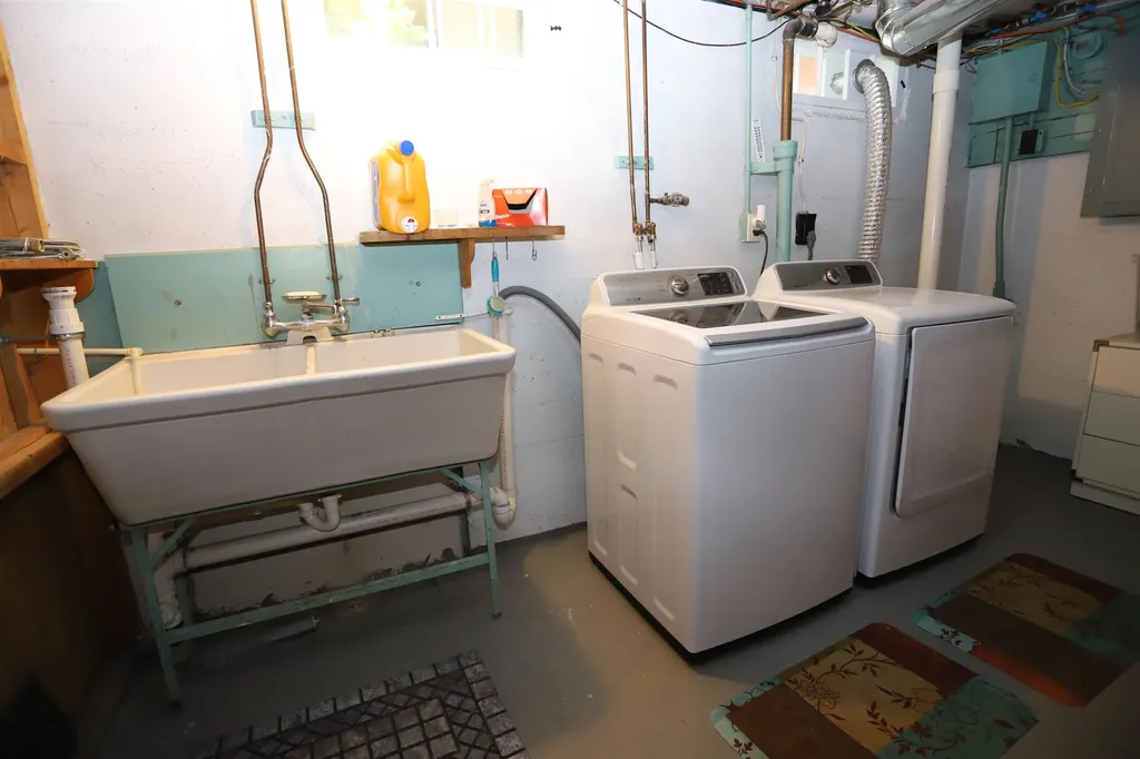 98 Blanchard Avenue Newport City VT 05855