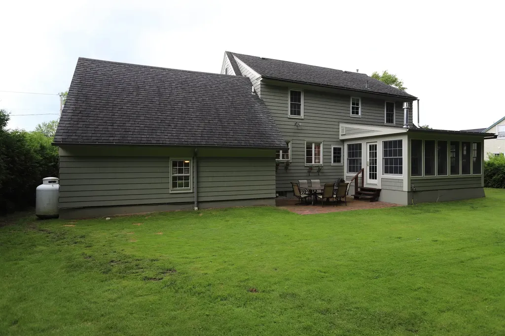 98 Blanchard Avenue Newport City VT 05855