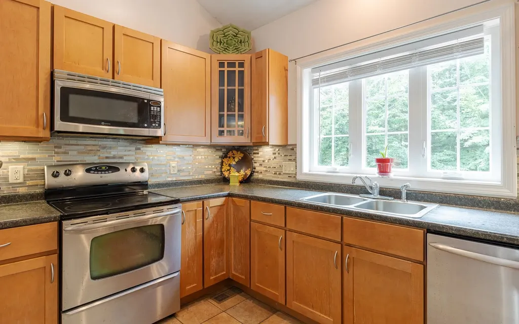 128 C L Lane Swanzey NH 03446