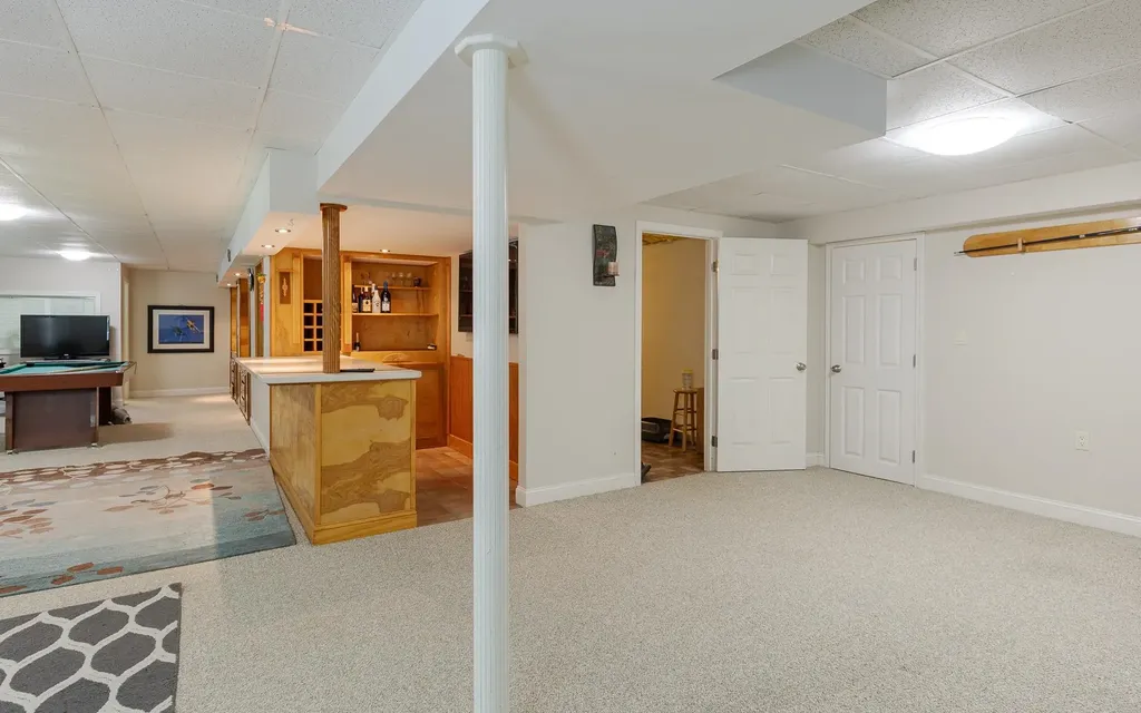 128 C L Lane Swanzey NH 03446
