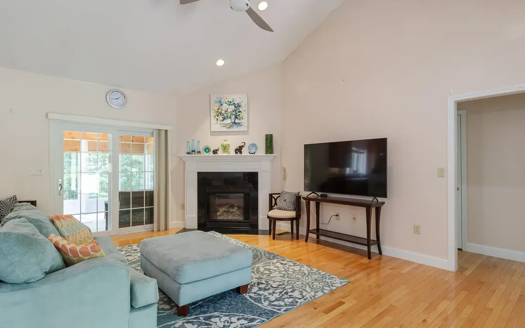 128 C L Lane Swanzey NH 03446