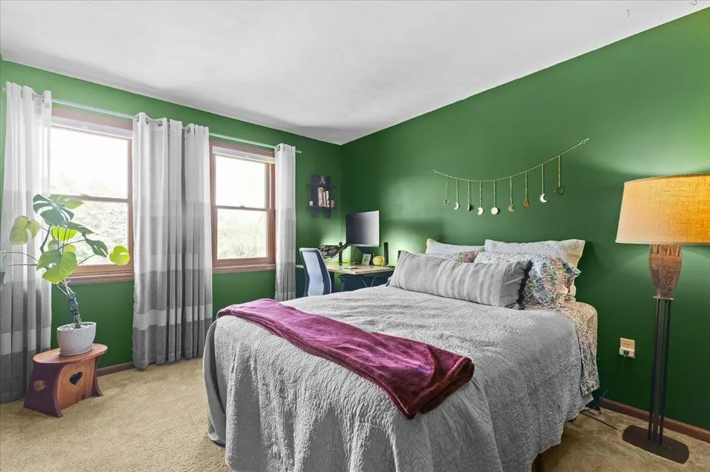 16 Rowland Road Fairfax VT 05454