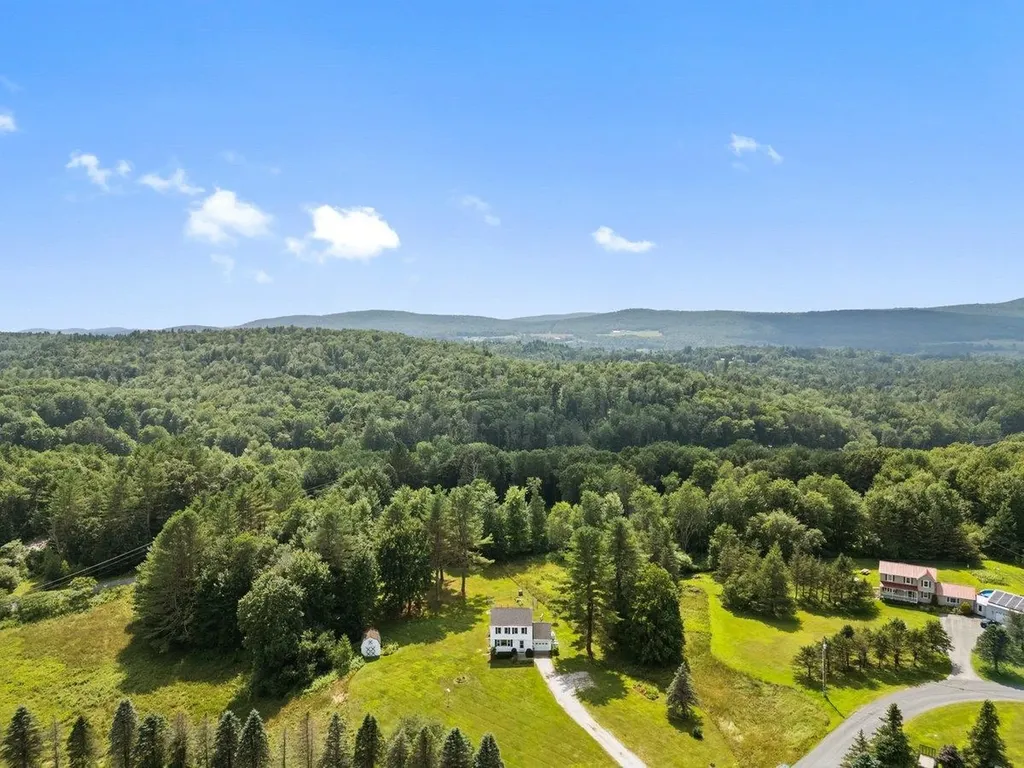 16 Rowland Road Fairfax VT 05454