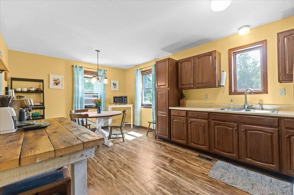 16 Rowland Road Fairfax VT 05454