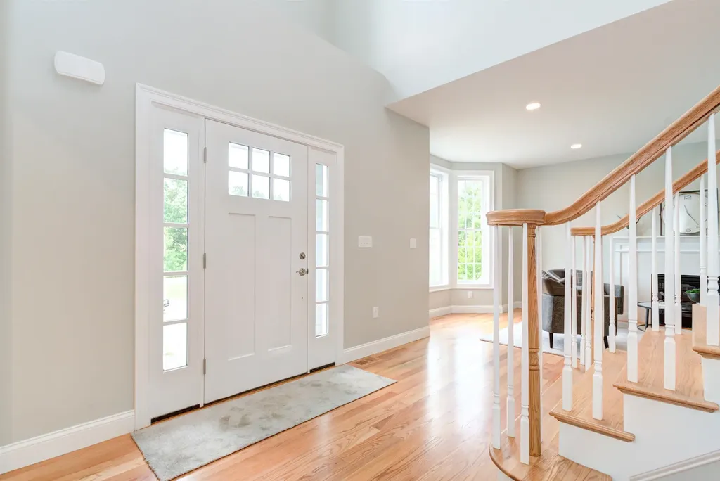 16 Nirvana Drive Salem NH 03079