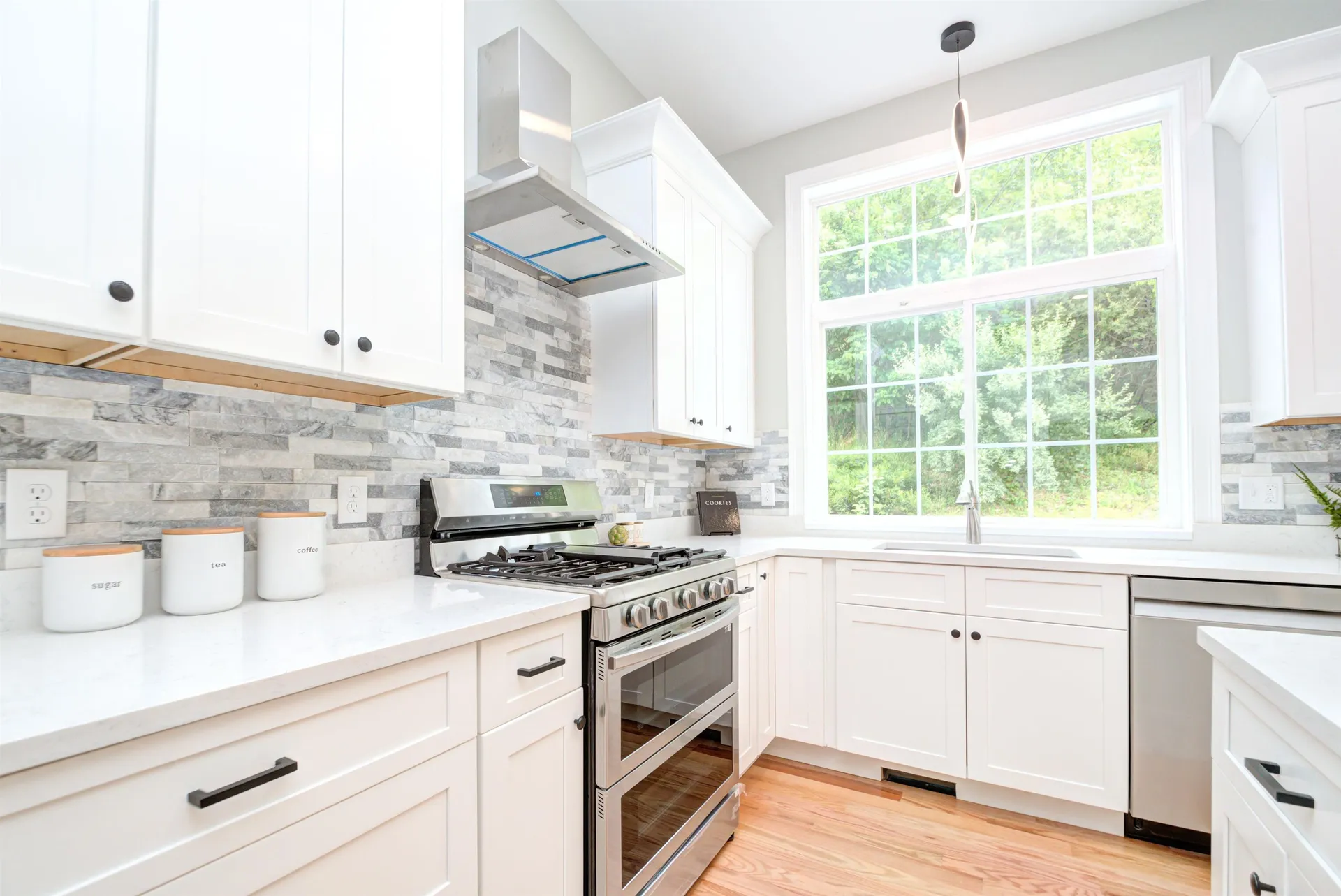 16 Nirvana Drive Salem NH 03079