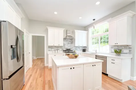 16 Nirvana Drive Salem NH 03079