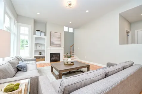 16 Nirvana Drive Salem NH 03079