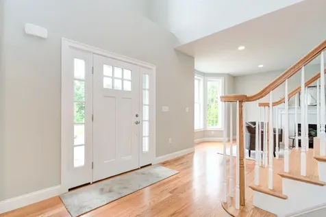 16 Nirvana Drive Salem NH 03079