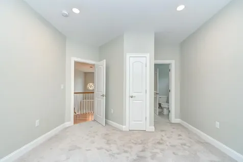 16 Nirvana Drive Salem NH 03079