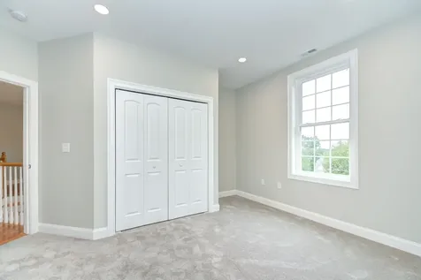 16 Nirvana Drive Salem NH 03079