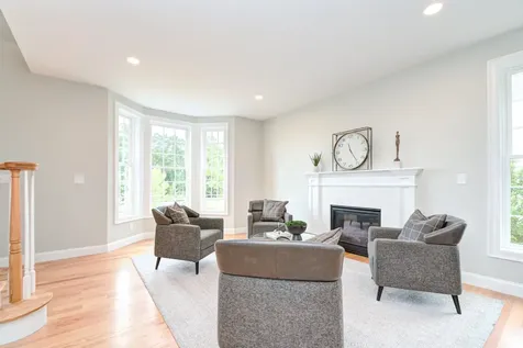 16 Nirvana Drive Salem NH 03079