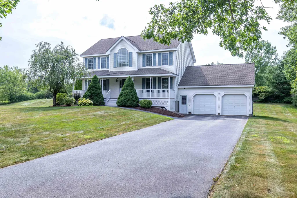 6 Cherrywood Drive Nashua NH 03062
