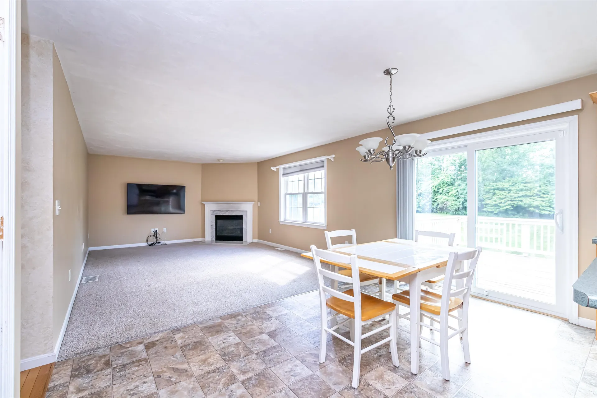 6 Cherrywood Drive Nashua NH 03062