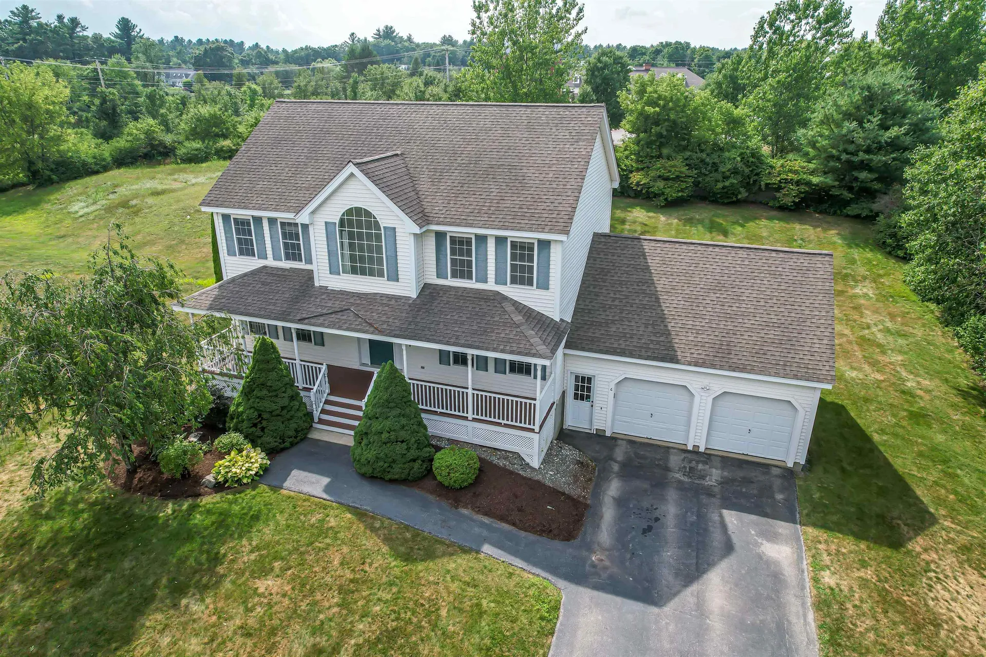 6 Cherrywood Drive Nashua NH 03062