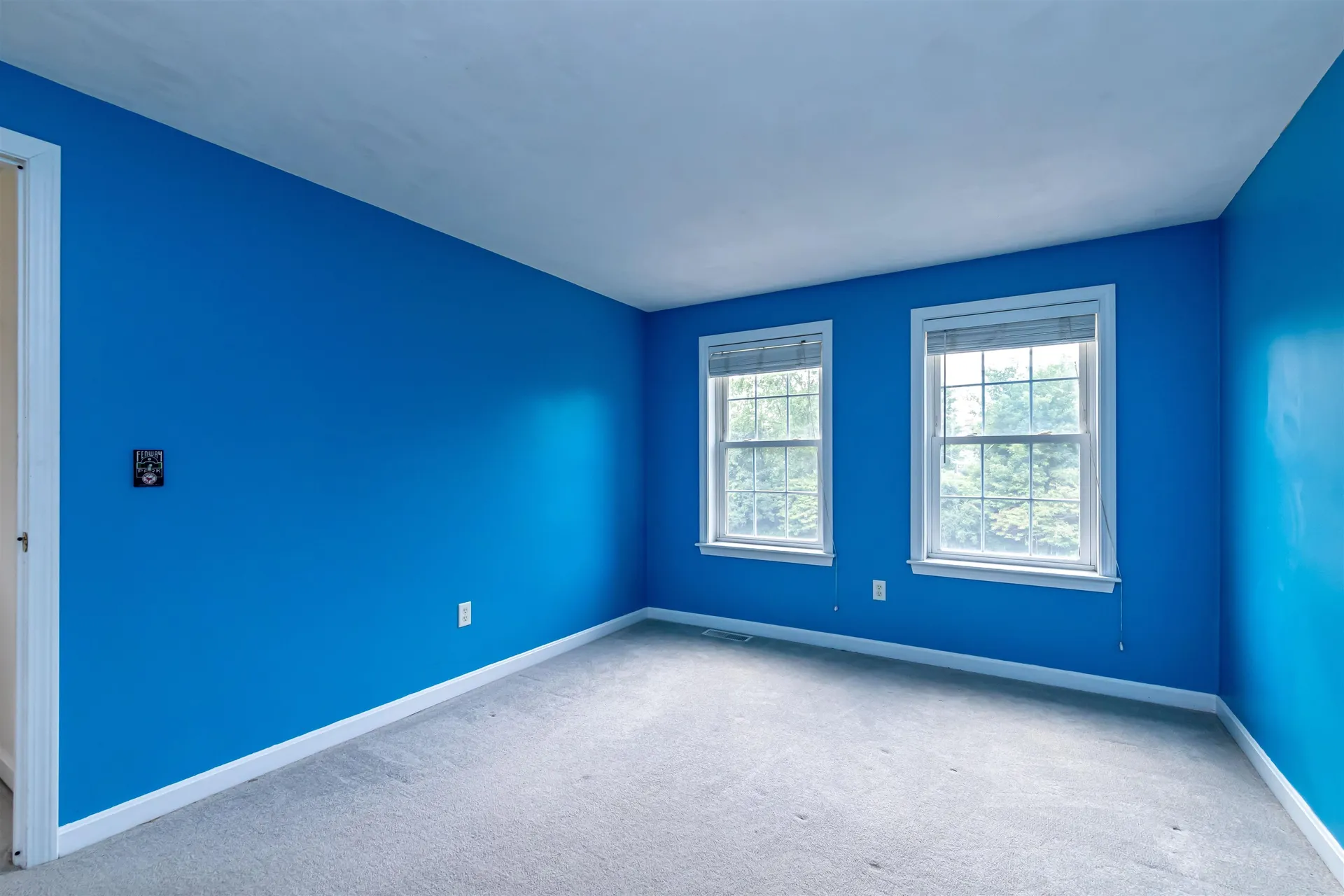 6 Cherrywood Drive Nashua NH 03062