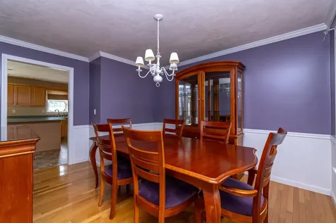 6 Cherrywood Drive Nashua NH 03062