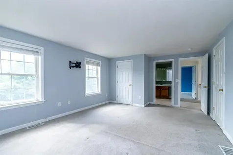 6 Cherrywood Drive Nashua NH 03062