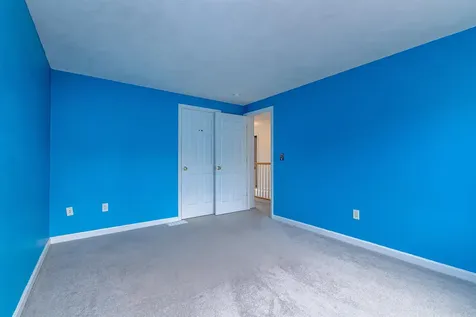 6 Cherrywood Drive Nashua NH 03062