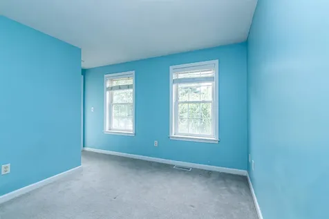 6 Cherrywood Drive Nashua NH 03062
