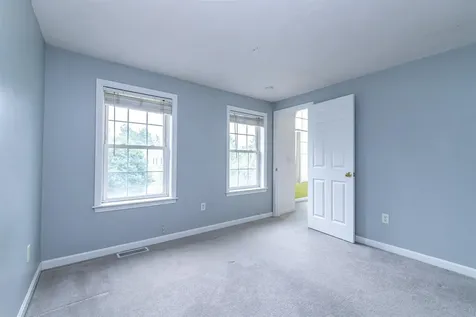 6 Cherrywood Drive Nashua NH 03062