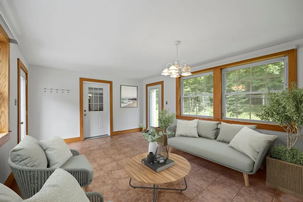 47 Dale Road Sandwich NH 03227