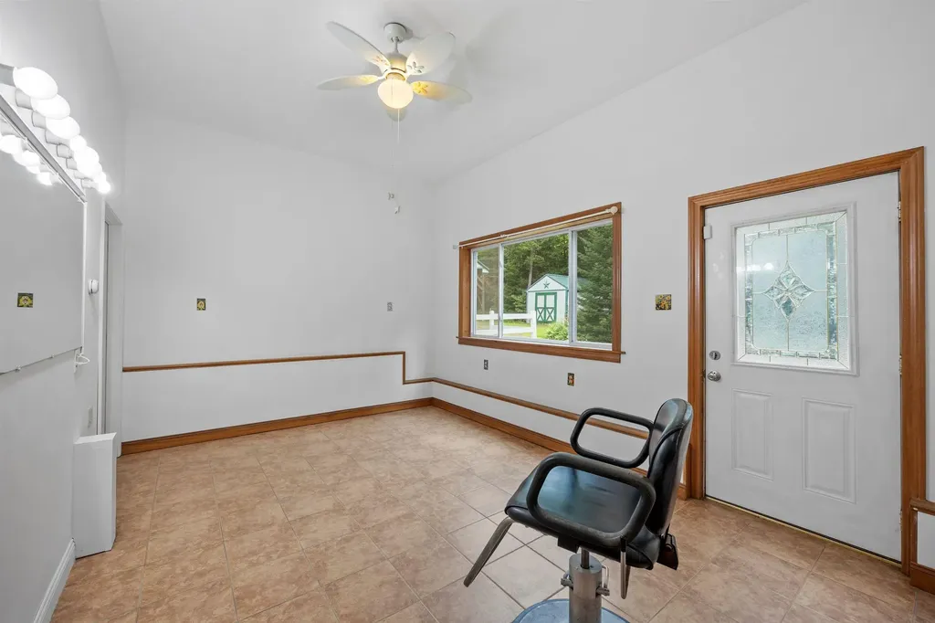 47 Dale Road Sandwich NH 03227