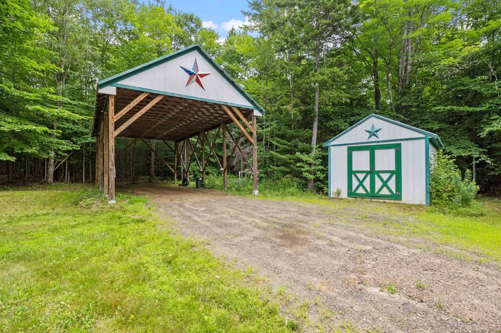 47 Dale Road Sandwich NH 03227