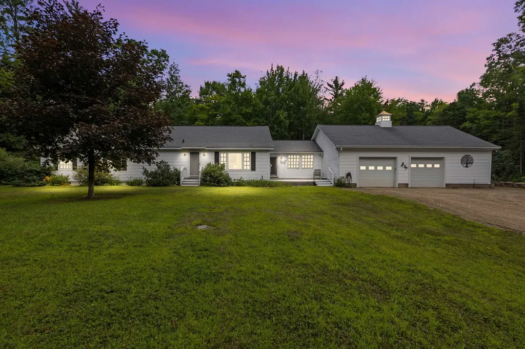 47 Dale Road Sandwich NH 03227