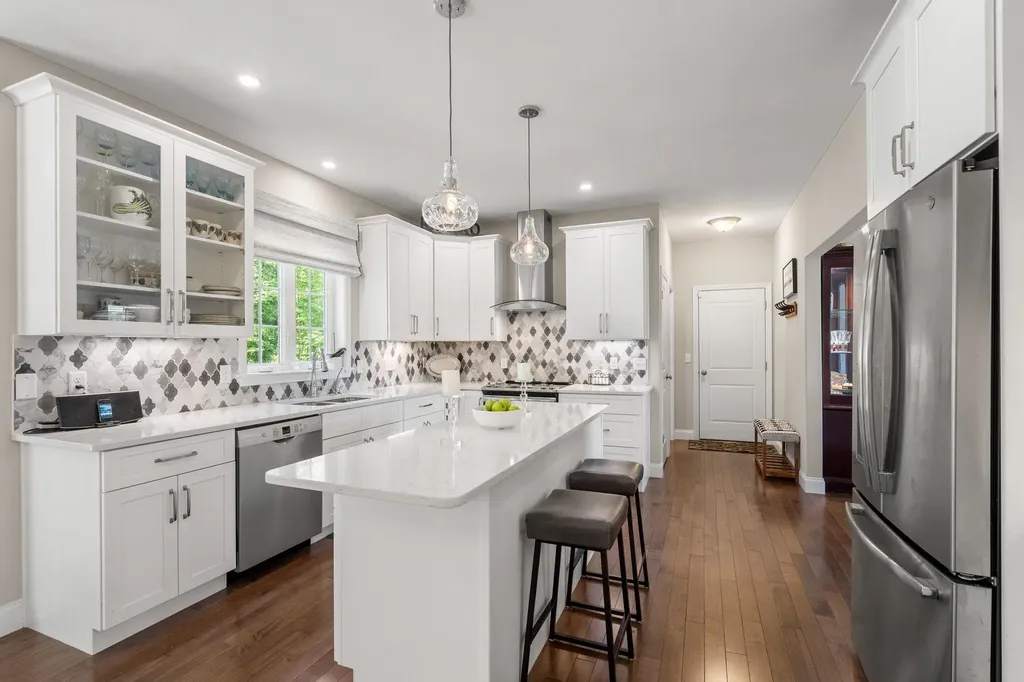 14 Churchill Drive Hooksett NH 03106