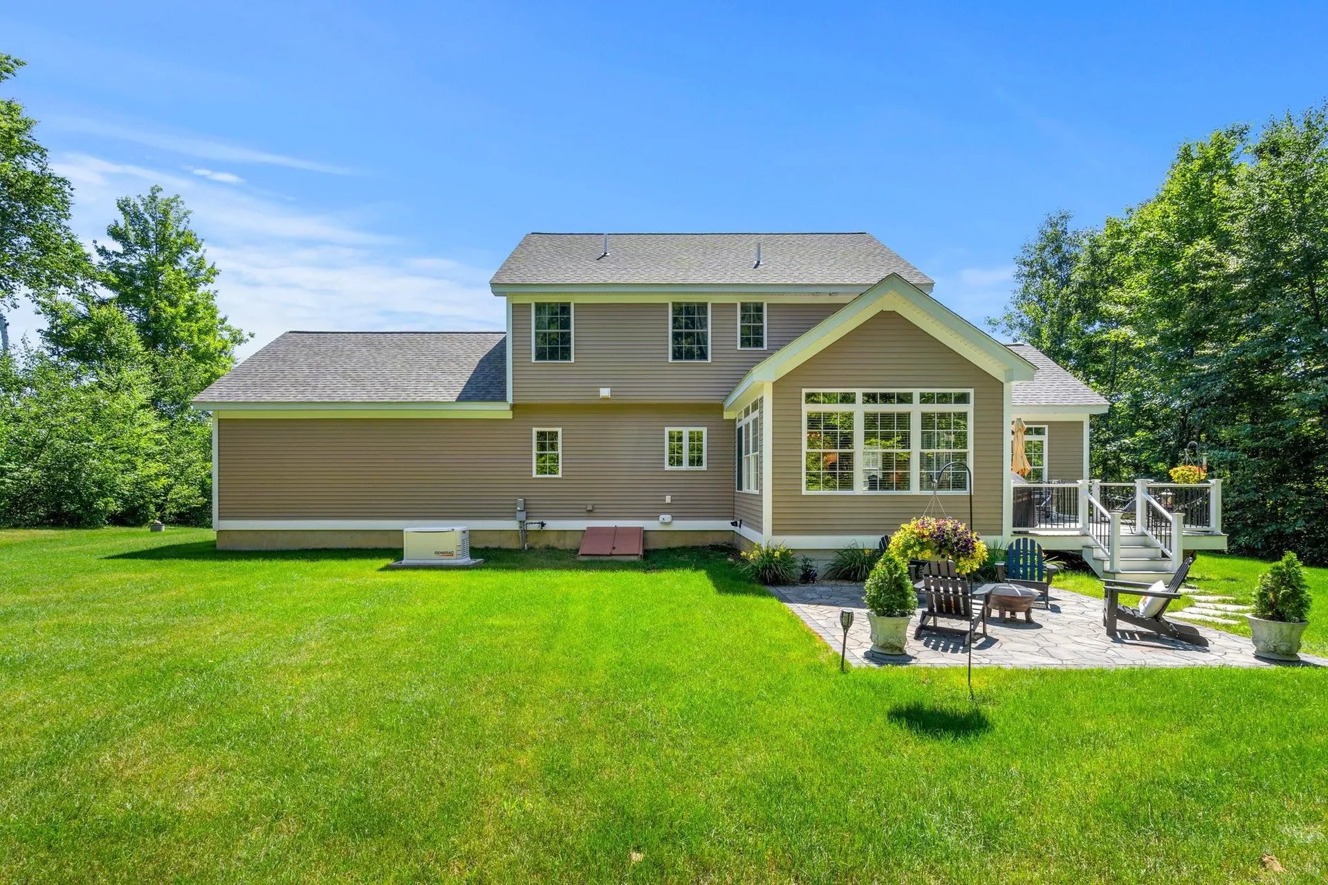 14 Churchill Drive Hooksett NH 03106