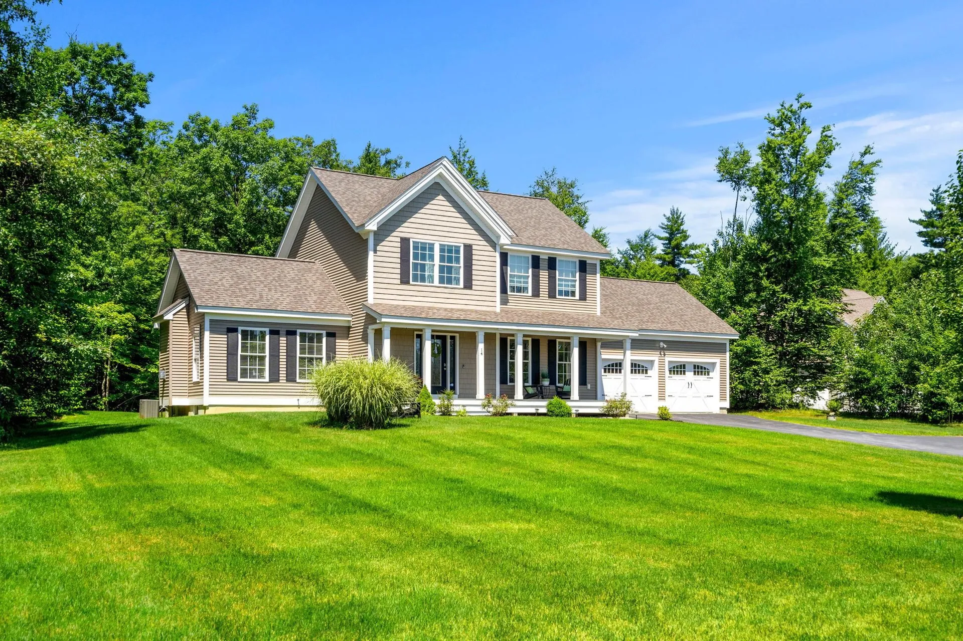 14 Churchill Drive Hooksett NH 03106