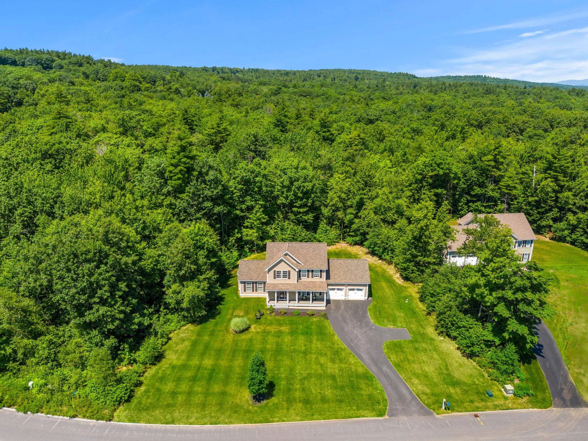 14 Churchill Drive Hooksett NH 03106