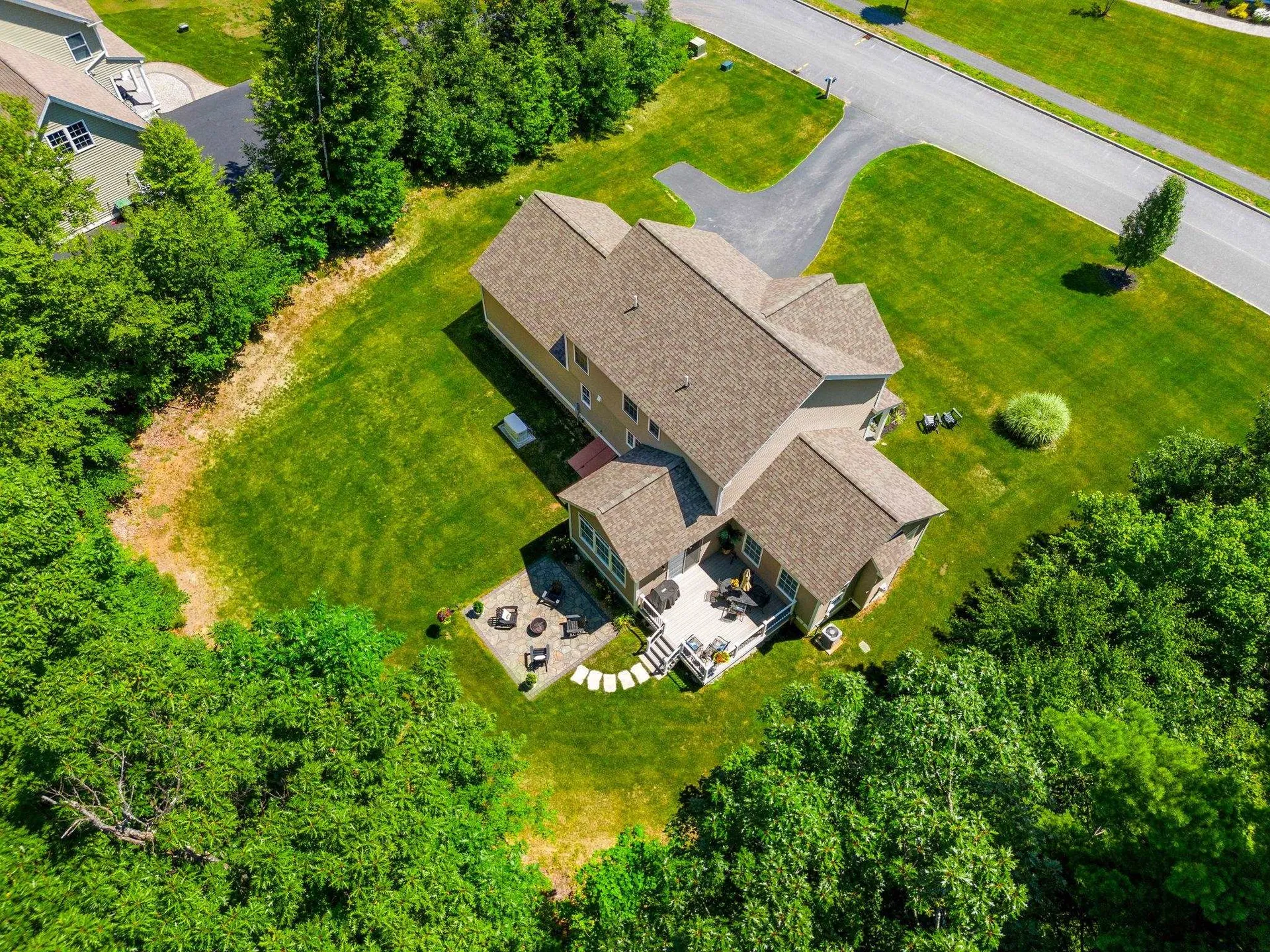 14 Churchill Drive Hooksett NH 03106