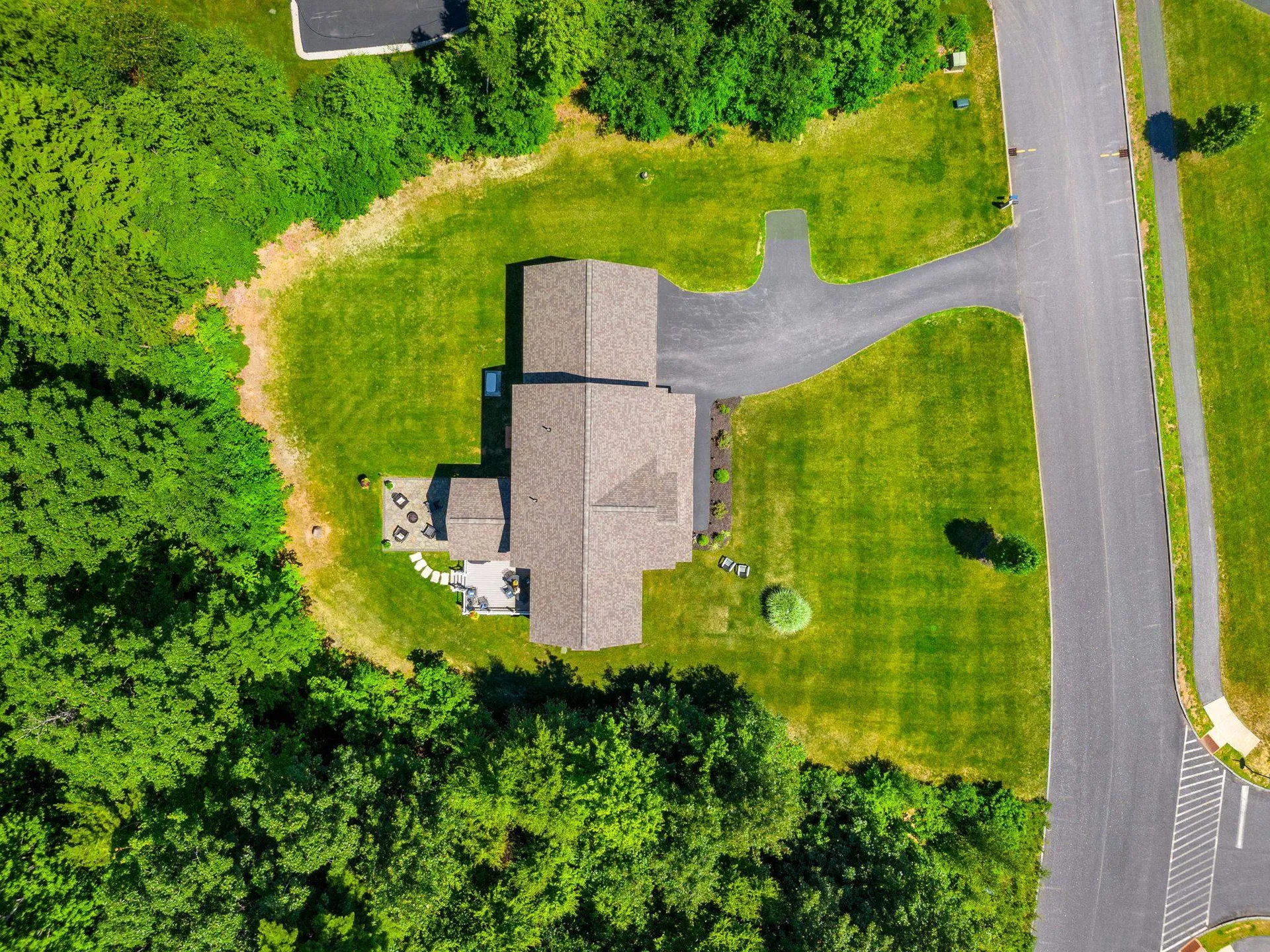14 Churchill Drive Hooksett NH 03106