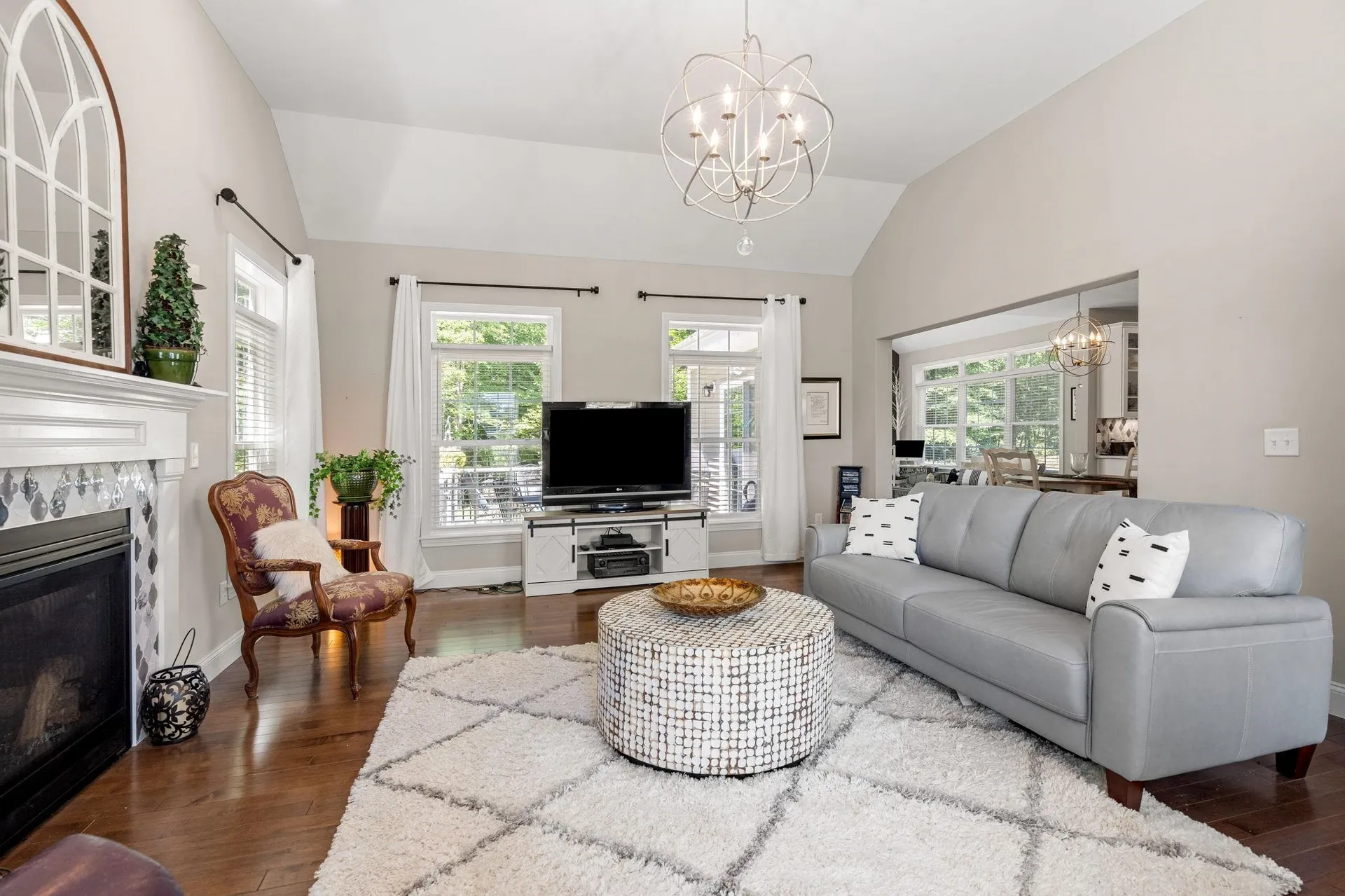 14 Churchill Drive Hooksett NH 03106