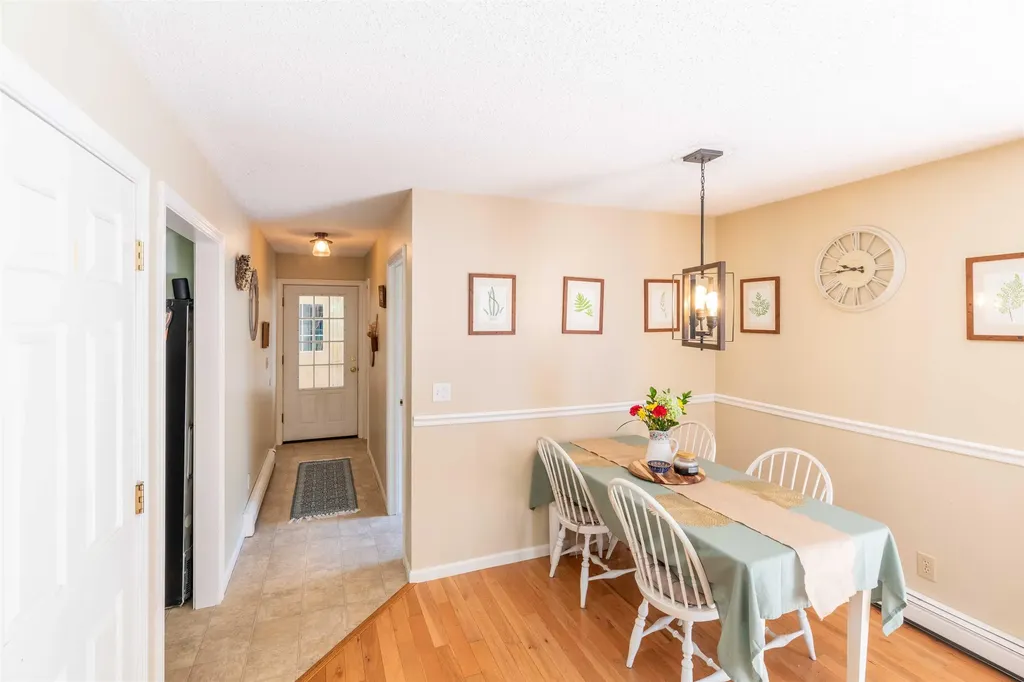 42 Arron Road Piermont NH 03779