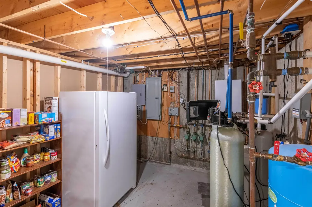 42 Arron Road Piermont NH 03779