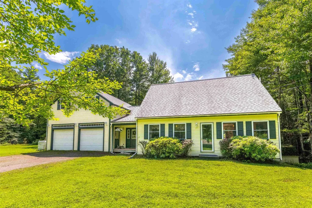 42 Arron Road Piermont NH 03779