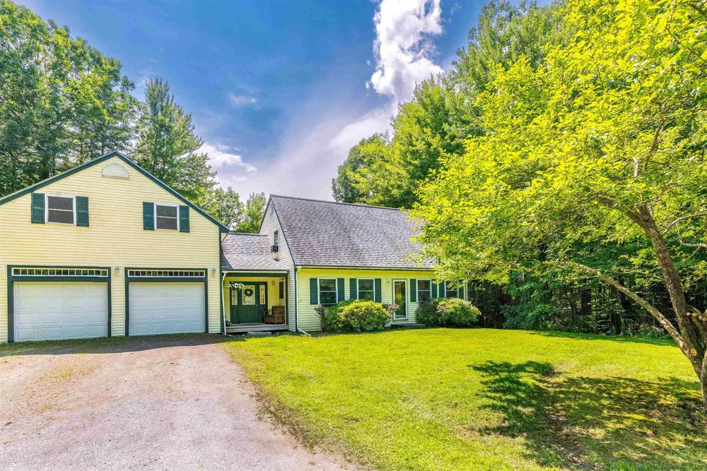42 Arron Road Piermont NH 03779